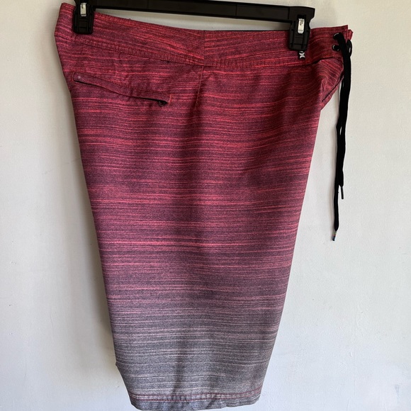 Hurley surf brand surfing board shorts mens 32, multicolored, back zip pocket - Picture 3 of 7